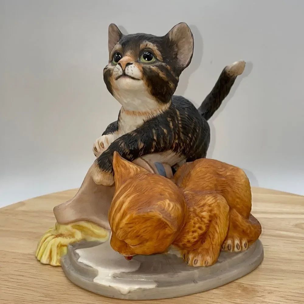 "Mischief" by Gail Ferretti for the Franklin Mint 1986 Kitty Cats